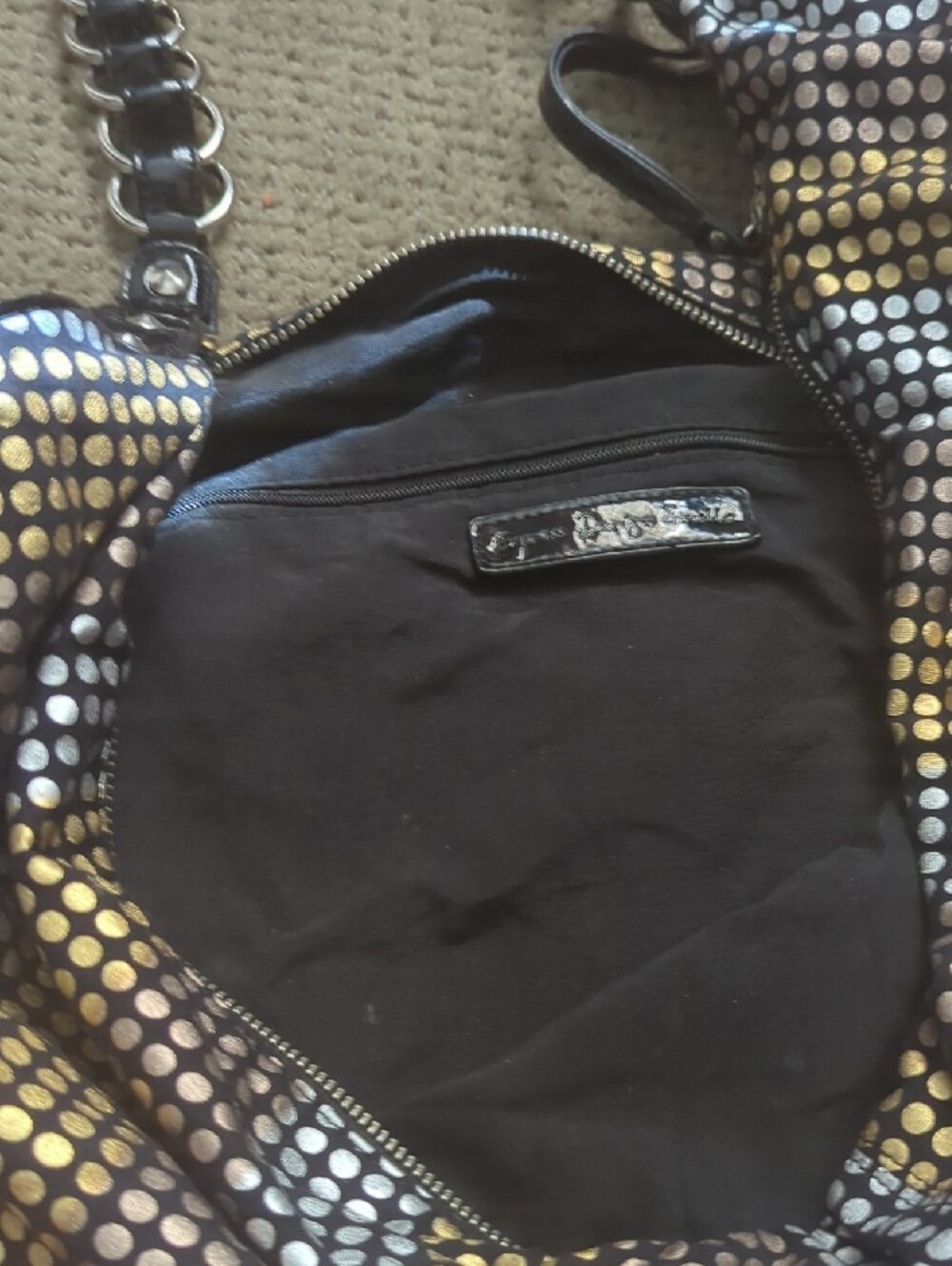 Metallic Dot-Pattern Shoulder Bag in Black and Gold - Picture 4 of 5